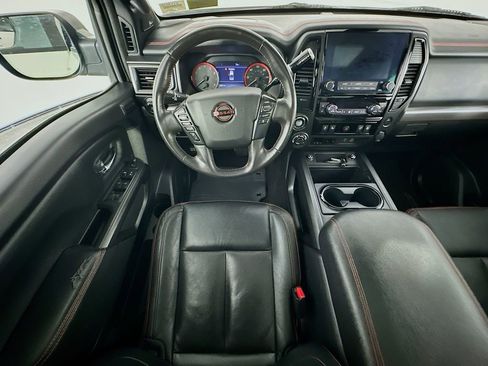 Used 2023 Nissan Titan PRO-4X w/ Pro-4x Convenience Package AWD/4WD image 9