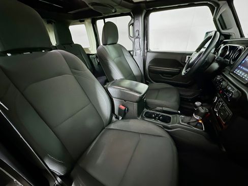 Used 2021 Jeep Wrangler Sport S w/ Sun And Sound Package image 28