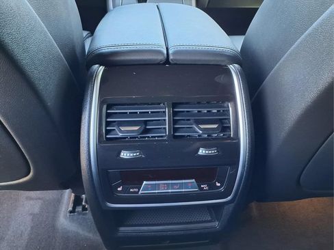 Used 2022 BMW X5 xDrive40i AWD/4WD image 17