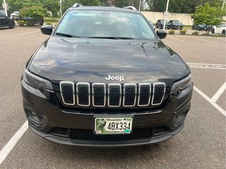 Used 2019 Jeep Cherokee Latitude Plus w/ Cold Weather Group video 2