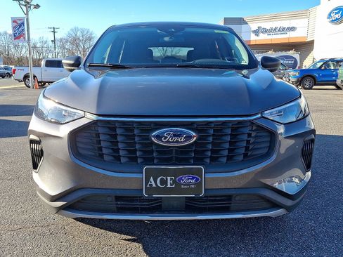 Certified 2023 Ford Escape Active AWD/4WD image 2
