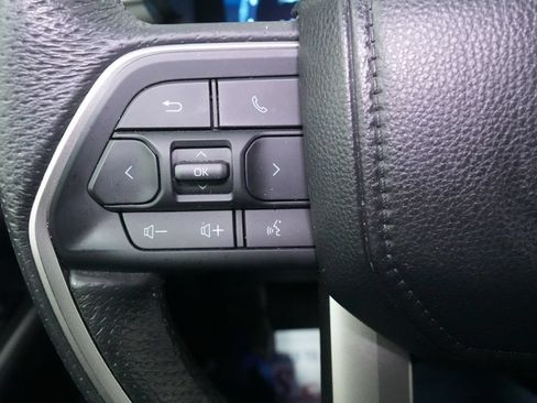 Used 2024 Toyota Tacoma TRD Sport AWD/4WD image 33