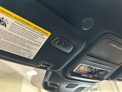 Used 2022 Lincoln Aviator Reserve w/ Class IV Trailer Tow Package image 37