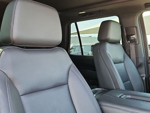 Used 2023 Chevrolet Tahoe Z71 AWD/4WD image 18