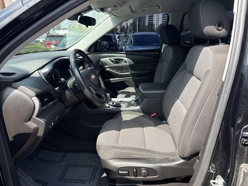 Certified 2021 Chevrolet Traverse LT image 20