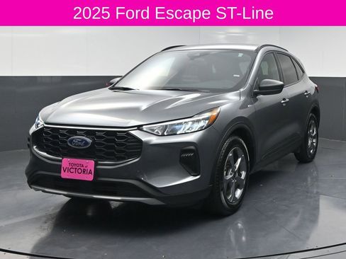 Used 2025 Ford Escape ST-Line image 2