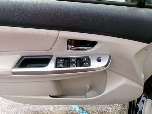 Used 2016 Subaru Impreza 2.0i Limited image 15