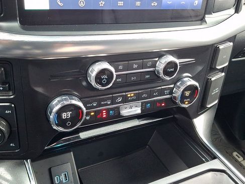 Used 2021 Ford F150 Lariat w/ Equipment Group 502A High image 17