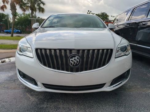 Used 2016 Buick Regal FWD image 2