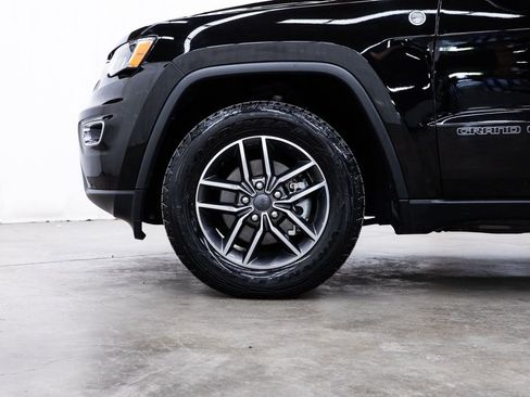 Used 2020 Jeep Grand Cherokee Laredo w/ Quick Order Package 2BN North AWD/4WD image 7