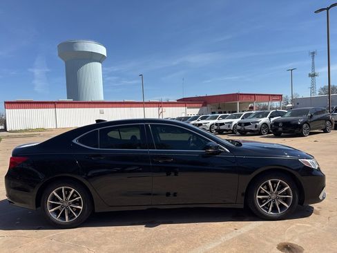 Used 2020 Acura TLX image 4