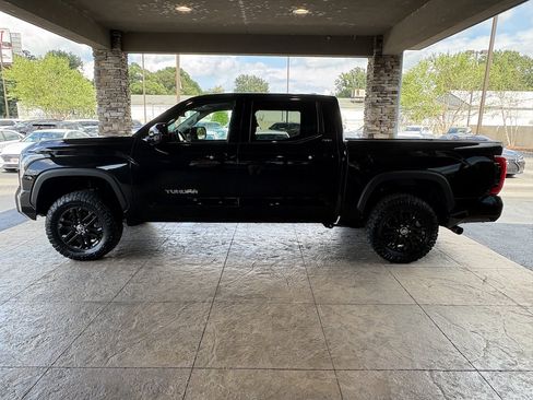 Used 2024 Toyota Tundra SR5 w/ SR5 Convenience Package AWD/4WD image 9