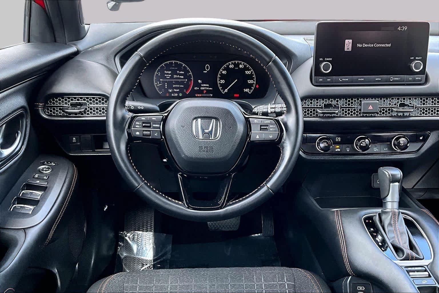 Used 2025 Honda HR-V Sport image 6