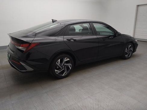 Used 2025 Hyundai Elantra Sport FWD image 10