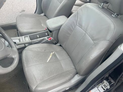 Used 2010 Subaru Outback 2.5i Limited w/ Popular Equipment Group 2A AWD/4WD image 11