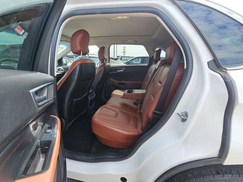 Used 2018 Ford Edge Titanium w/ Equipment Group 301A AWD/4WD image 6