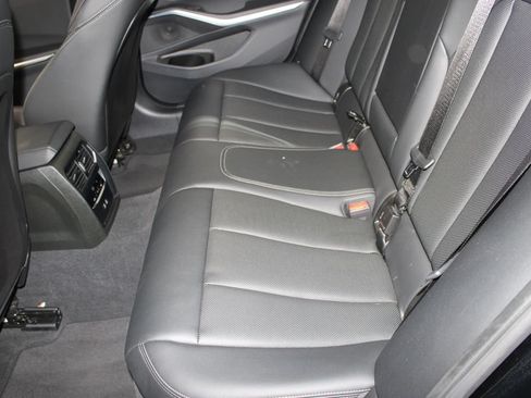 Used 2025 BMW 330i Sedan RWD image 22