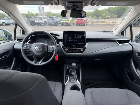 Certified 2025 Toyota Corolla LE FWD image 9