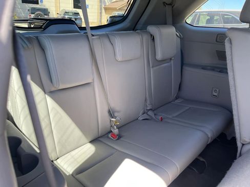 Used 2015 Toyota Highlander XLE image 28