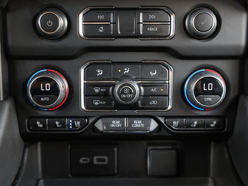 Used 2023 Chevrolet Tahoe Premier RWD image 37
