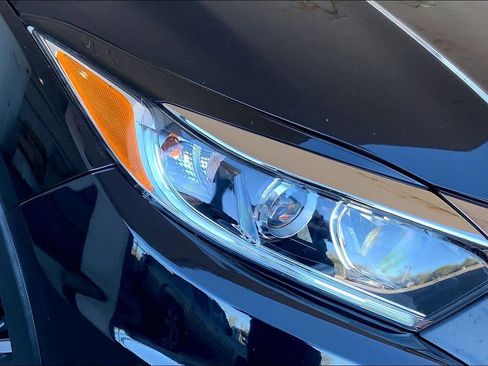 Used 2022 Honda HR-V EX image 27