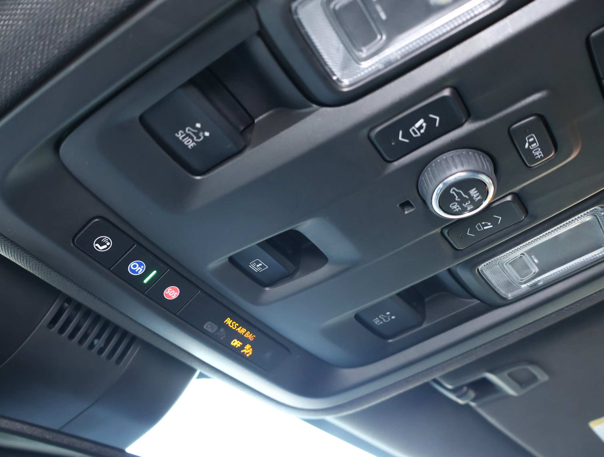 Used 2023 GMC Yukon XL AT4 w/ LPO, Floor Liner Package AWD/4WD image 24