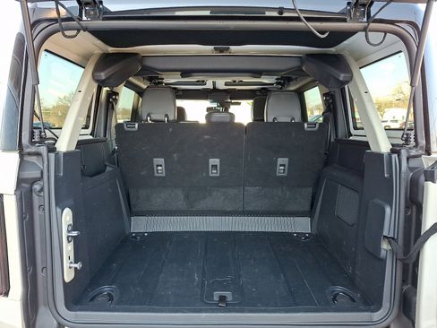 Used 2025 Ford Bronco Badlands image 29