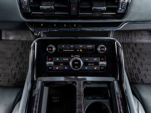 Used 2019 Lincoln Navigator Reserve w/ Cargo Package image 22