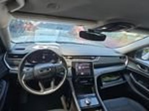 Used 2023 Jeep Grand Cherokee L Laredo w/ Luxury Tech Group I AWD/4WD image 8