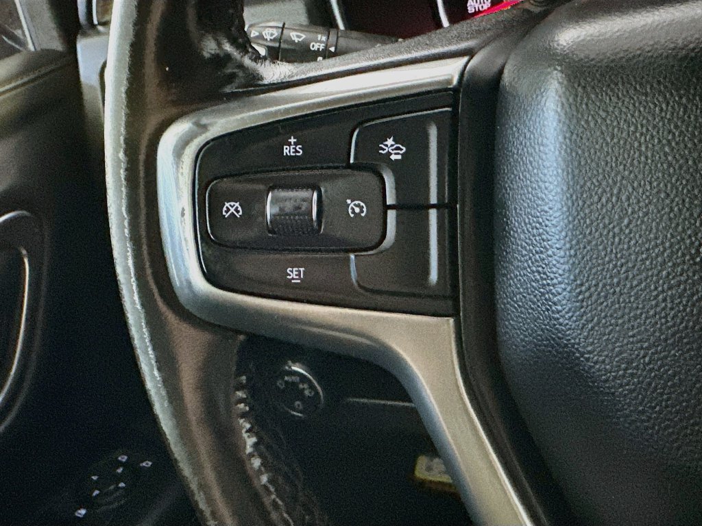 Used 2021 Chevrolet Suburban LT AWD/4WD image 25