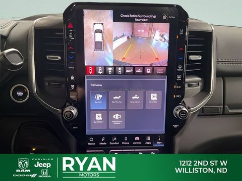 New 2026 RAM 2500 Laramie AWD/4WD image 35