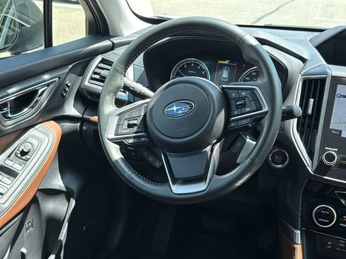 Used 2024 Subaru Forester Touring AWD/4WD image 25