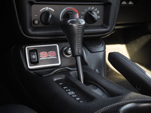 Used 2002 Chevrolet Camaro Z28 w/ SS Performance/Appearance Pkg image 27