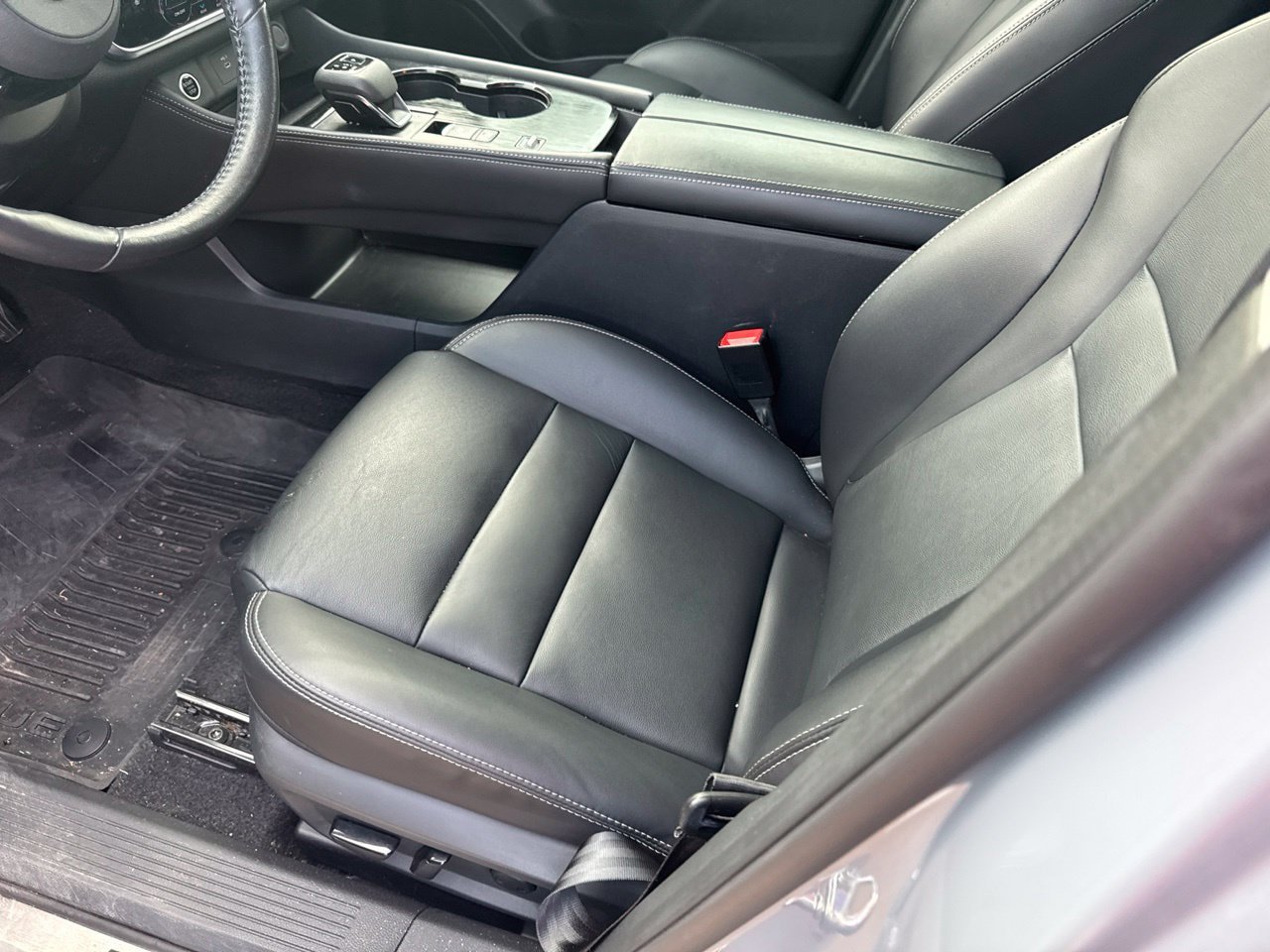 Used 2023 Nissan Rogue SL w/ SL Premium Package FWD image 5