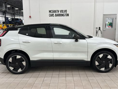 New 2026 Volvo EX30 Plus w/ Climate Package image 4