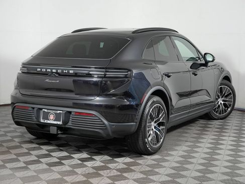 Certified 2025 Porsche Macan 4 Electric w/ Premium Package AWD/4WD image 7
