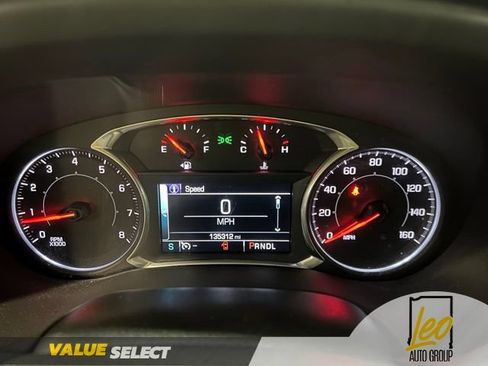 Used 2017 GMC Acadia SLT FWD image 14