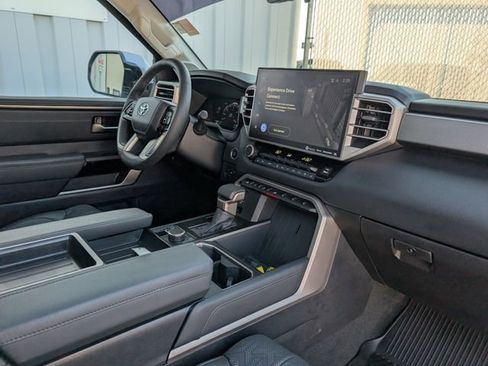 Used 2024 Toyota Tundra Limited image 35
