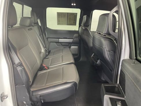 Used 2025 Ford F150 Lariat w/ Equipment Group 501A Mid image 19