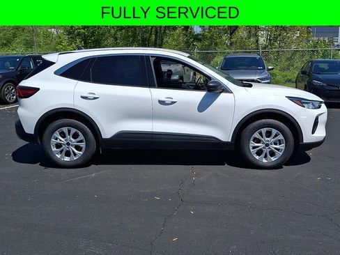 Certified 2024 Ford Escape Active AWD/4WD image 17