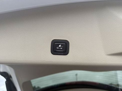 Used 2016 Cadillac SRX Premium w/ Driver Assist Package AWD/4WD image 23