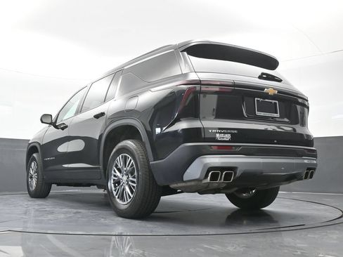 Used 2024 Chevrolet Traverse LT FWD image 63