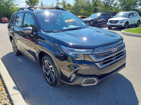 Used 2025 Subaru Forester Limited w/ Popular Package #2 AWD/4WD image 3
