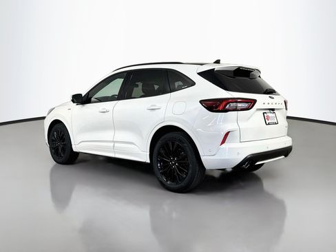 Used 2023 Ford Escape ST-Line Elite w/ Premium Technology Package AWD/4WD image 5