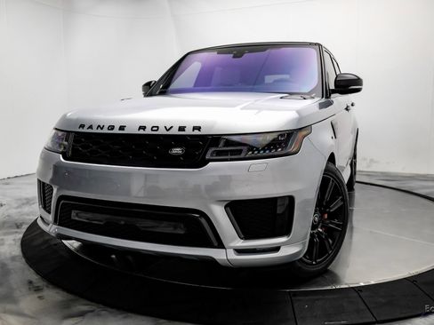 Used 2021 Land Rover Range Rover Sport HST image 3