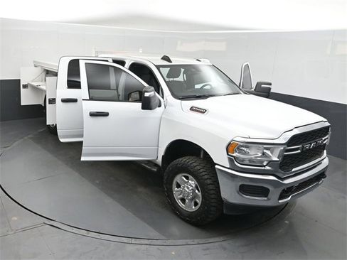 Used 2024 RAM 3500 Tradesman w/ Chrome Appearance Group image 57