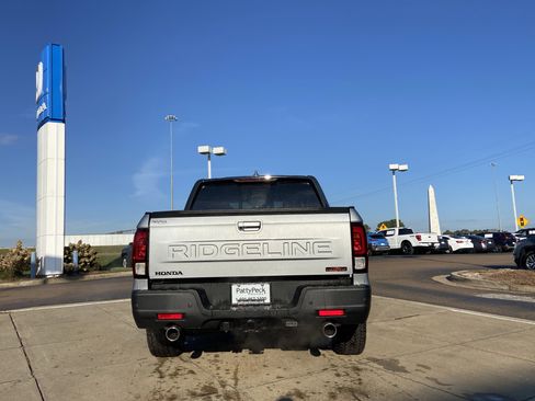 New 2026 Honda Ridgeline TrailSport image 9