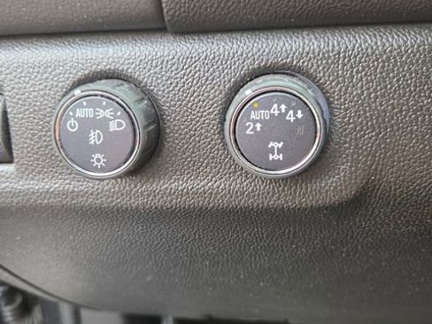 Used 2017 GMC Canyon SLE w/ SLE Convenience Package AWD/4WD image 7