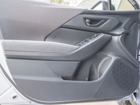 Certified 2025 Subaru Crosstrek 2.0i Premium image 7