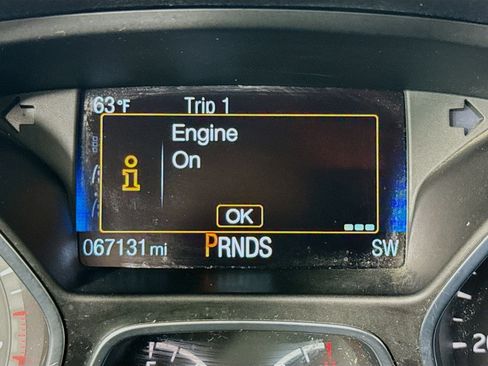 Used 2018 Ford Focus SE w/ SE Appearance Package image 15